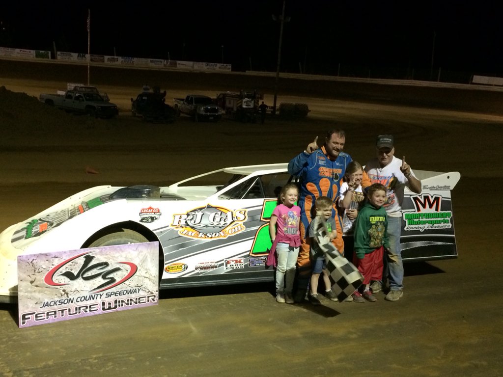 JacksonCoSpeedway tweet media