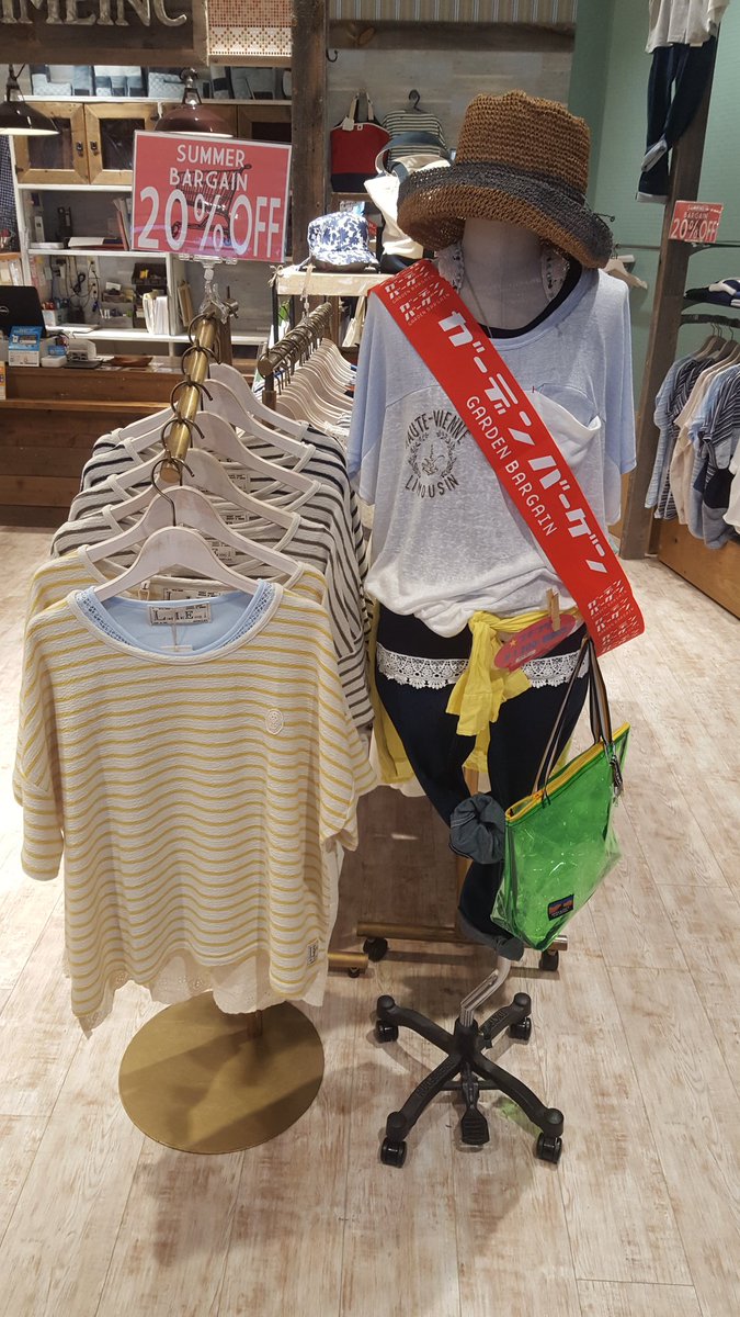 LIMEKASUKABE's tweet photo. 只今店内商品最大70%OFFとなっております(°0°)!!夏物新作もなんと早くも20%OFF‼‼この機会をお見逃し無く(`・ω・´*)
#limeinc #kasukabe https://t.co/Jiad3q2y5d