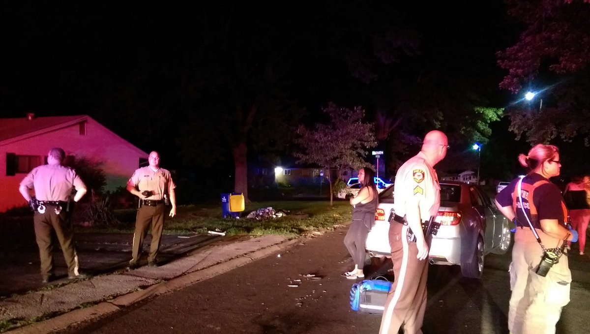 stlcountypd's tweet photo. #stlcopd still busy. Car ax in Glascow Village. Driver hit a car, ran thru a yard, left scene. No injuries. https://t.co/krQ4AYdCWc