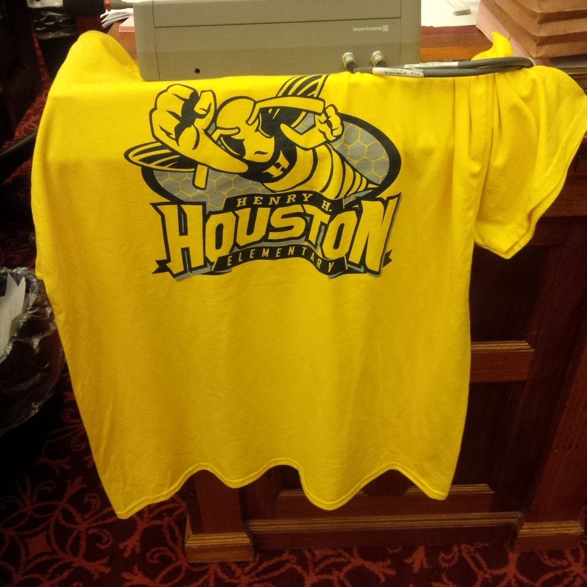 DerekGreenPHL's tweet photo. Thanks Houston for guiding our Autistic son from K to 8. Now on to High School. #HoustonNation https://t.co/oAA20KG9kd