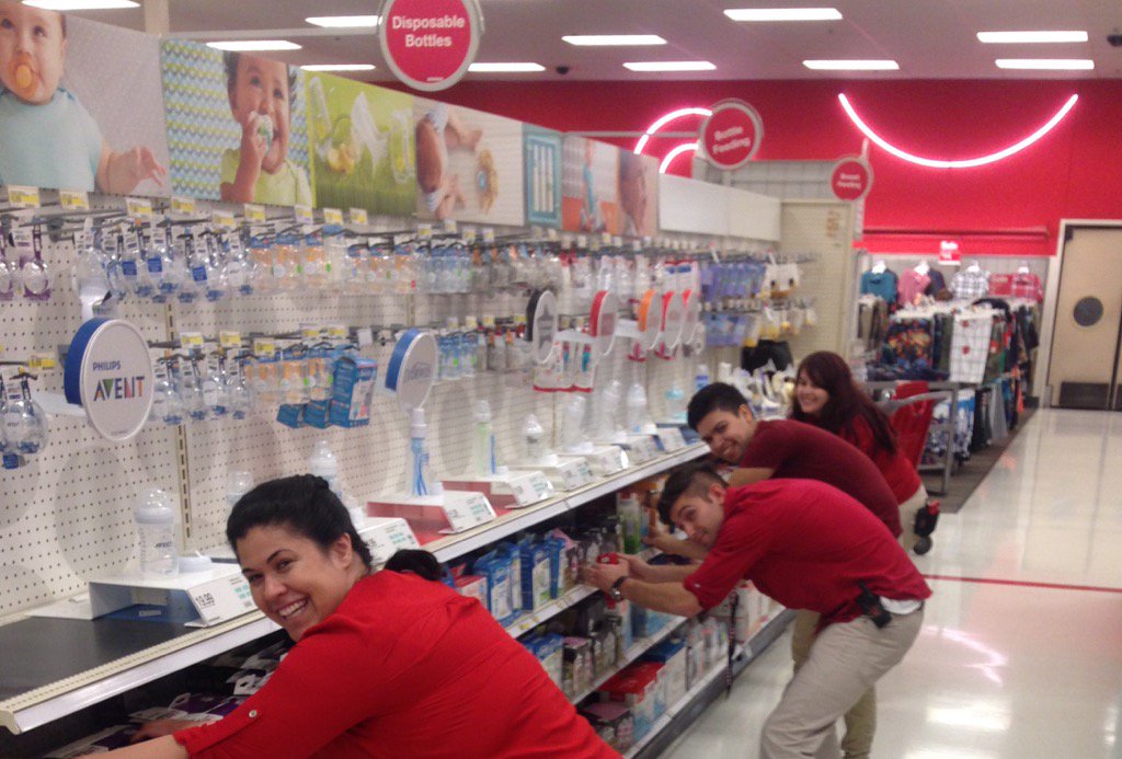 One o'clock two o'clock three o'clock #0938  RockN the Zone ALL day!! @JFab247 <a href="/LaineAmber/">Amber Laine</a> <a href="/ginajoosten/">Gina Joosten</a> <a href="/angel_yanke/">Angel</a>