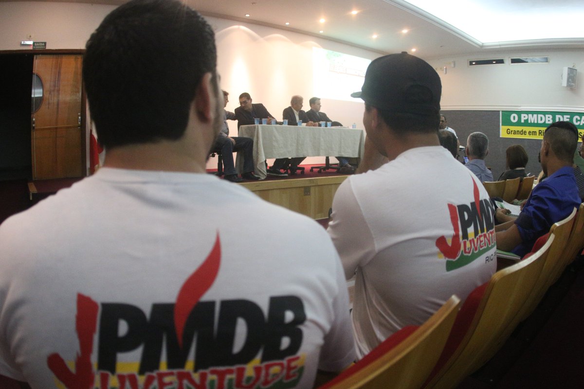 edinhoaraujo's tweet photo. O #PMDB de Rio Preto concluiu hoje o curso “Eleições Municipais: saber para vencer” com apoio da @FundUlysses #JPMDB https://t.co/I9KBIIFwlD
