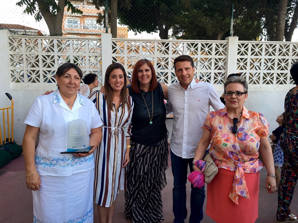 OscarMedinaPP's tweet photo. Fiestas fin curso #LosLlanos #MareNostrum #ColinaDelSol #ElMorche con @PaulaMorenoSant y @MariadelosRG @RadioTorrox https://t.co/7hKVcpvJS2