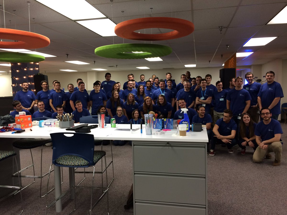 Bluemix, Cloud Data Services, Weather, Twitter, and the brave souls of the Erie Insurance Hackathon!@DialScott