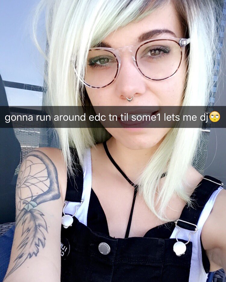 hi_mija's tweet photo. putting the word out. who's got an art car hmu https://t.co/bWeH0irvvF
