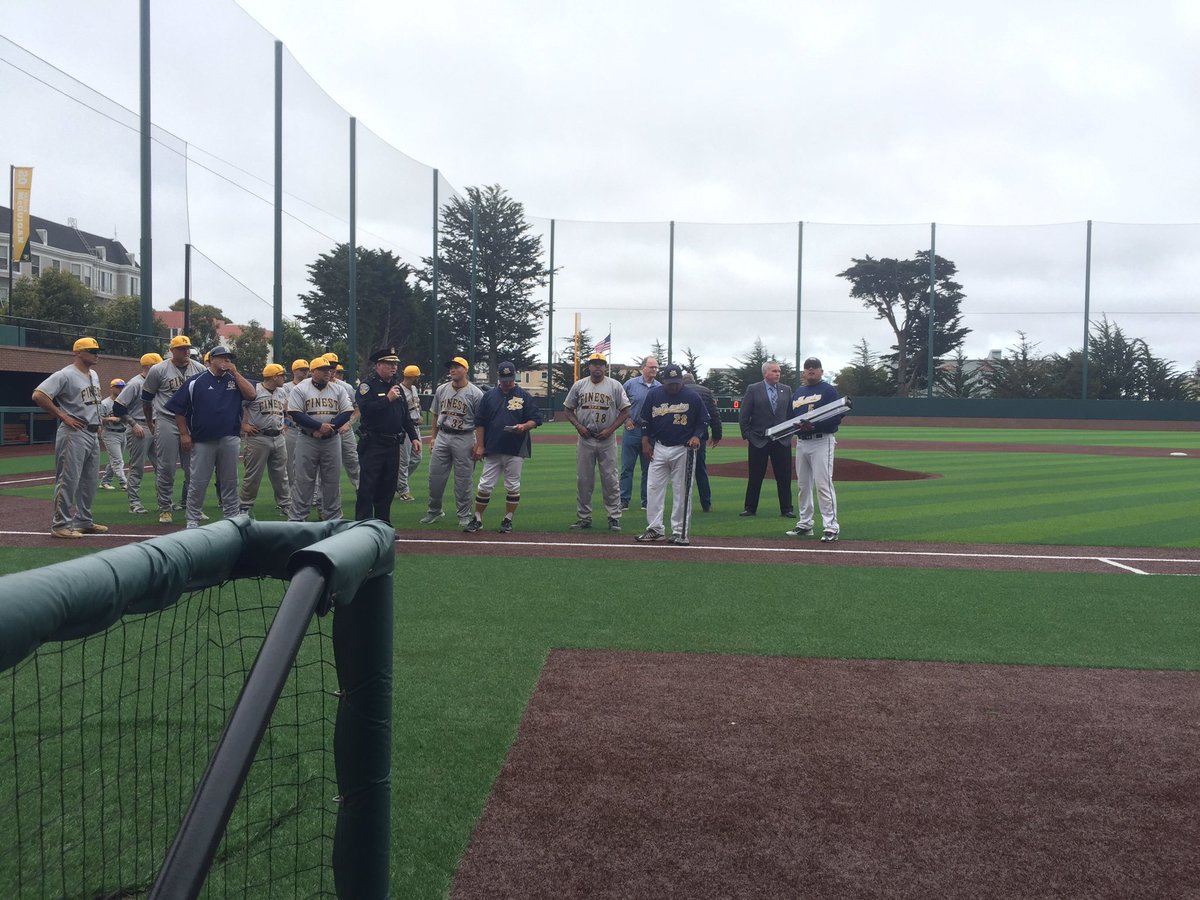 CoachDoe7's tweet photo. @SFPD Excited to have you out at USF today! @SFDonsBaseball https://t.co/SR6Bnt6EPy