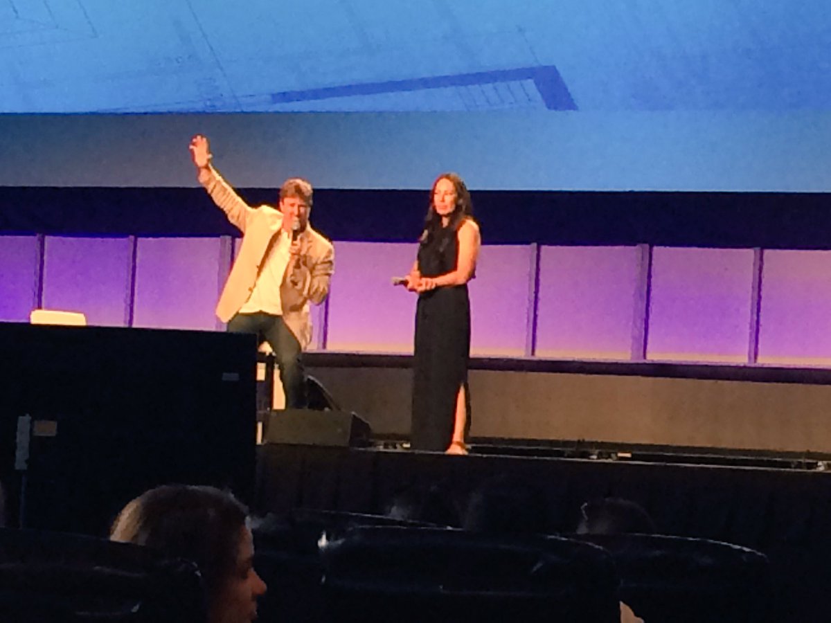 JettsetterxNic's tweet photo. Great job on explaining how the rewards outweighs the risk Chip &amp; Jo! @TheMagnoliaMom #NAAEduConf https://t.co/iU7vyLTz8m