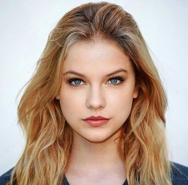 reputaylor's tweet image. eu to apaixonada por essa mistura de taylor + barbara palvin