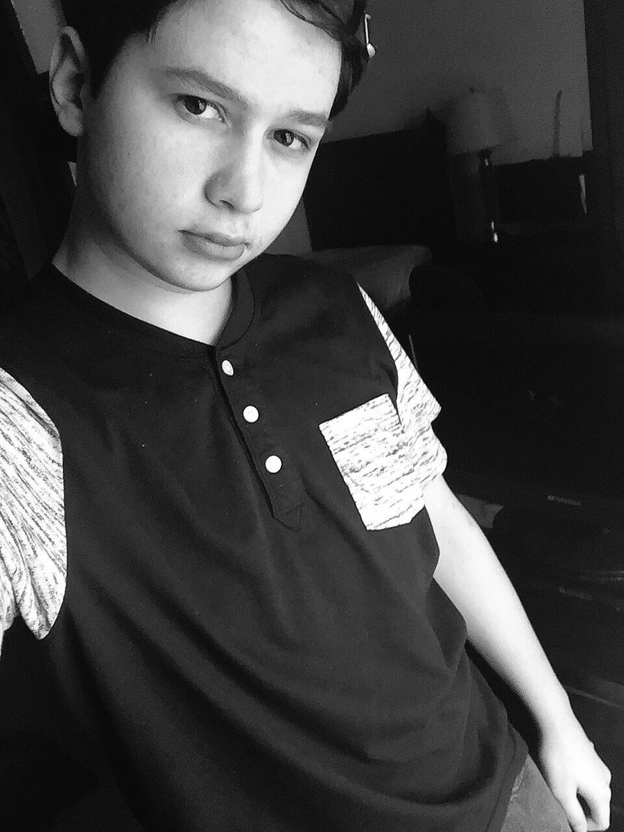 FinestGods's tweet photo. { Twitter: @dilmzella } https://t.co/GL985loYS1