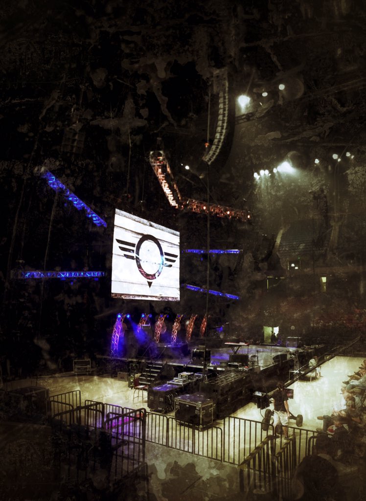 Clements_HSV's tweet photo. Here we go! @gridironmen @dsricketts @jeffkellypike #gridironmen2016 https://t.co/1CpGT0EAc2