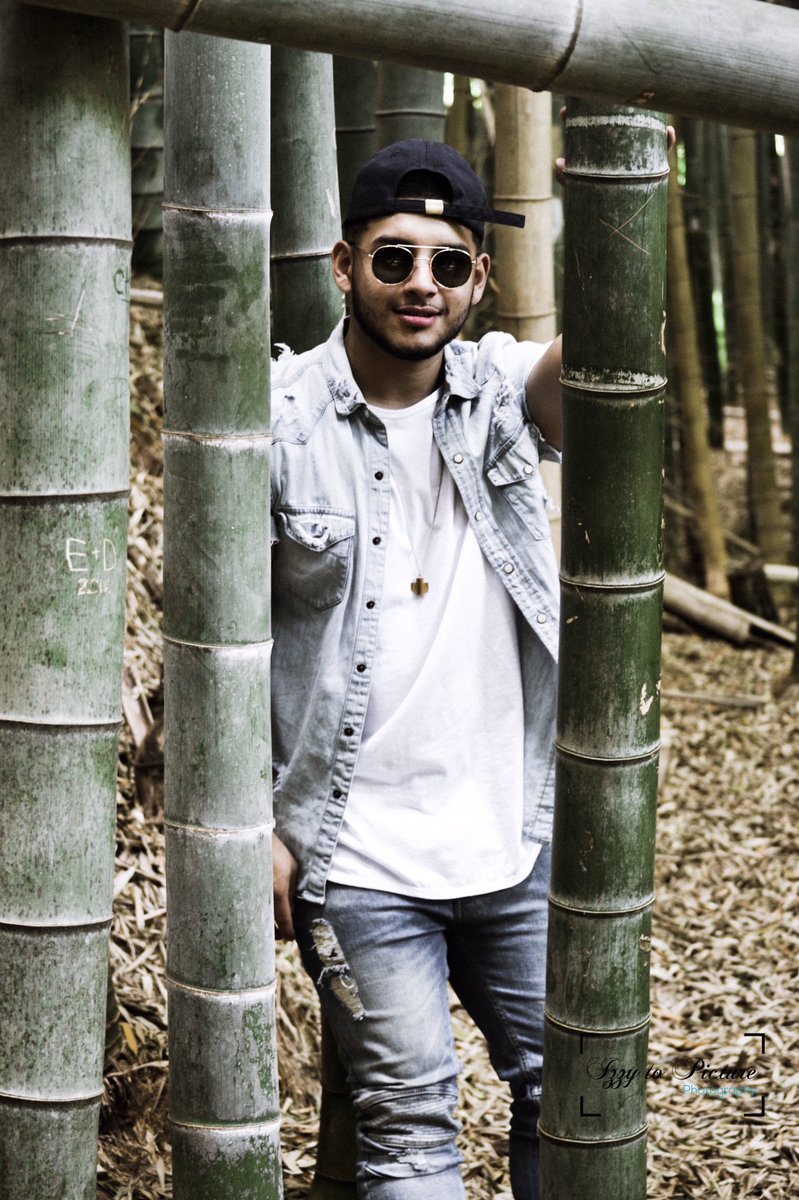 SweetPixelPhoto's tweet photo. #modelsearch #photography #hiddenlocation #malemodel https://t.co/zPvIGwIjwn