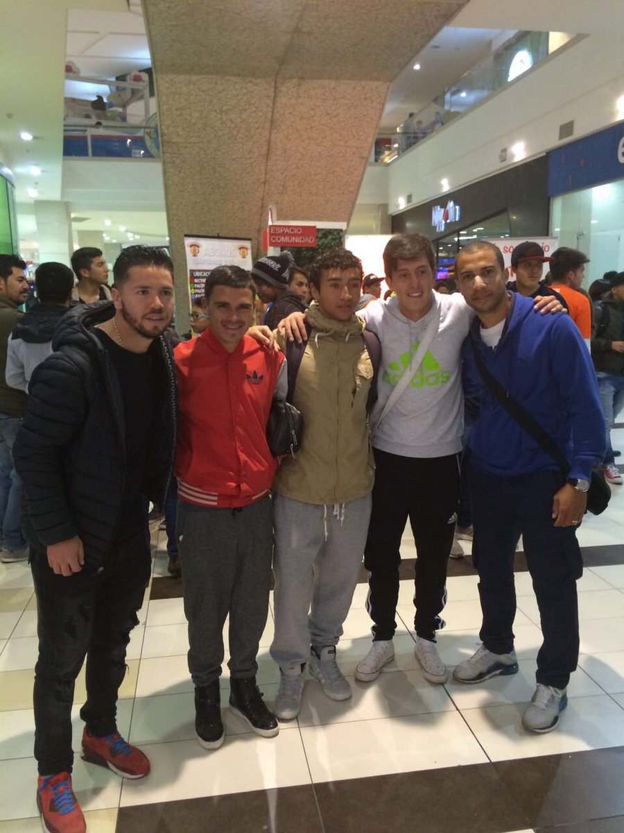 Cobreloa_SADP's tweet photo. Compartiendo con la familia #Loina en Mall #Calama https://t.co/uHqQ9wp6gV