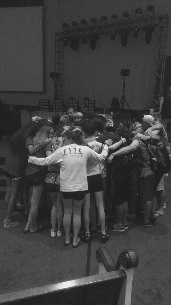 BrennanD08's tweet photo. Getting to see God change the lives of so many was amazing! The friends I made will never be forgoten! #BeachWK2016 https://t.co/VOpdYxL8Wu