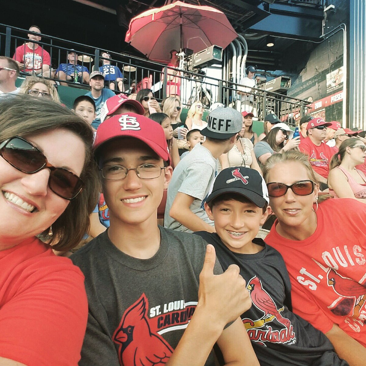 Taylor3rdGrade's tweet image. Cardinal Nation! #STLCardinals