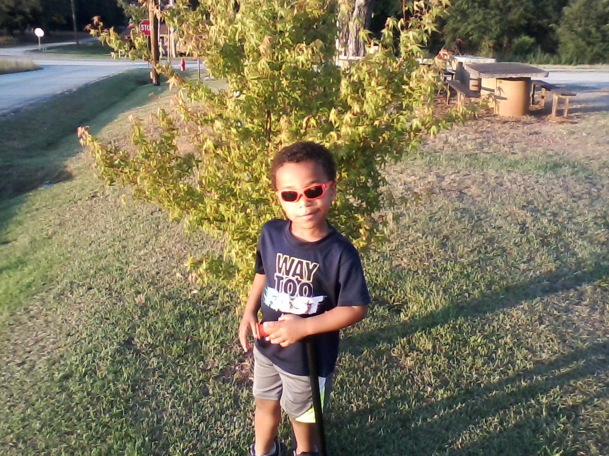 favored23's tweet photo. He's too cool!!! #AuntieMoment https://t.co/FV2lcCPZR4