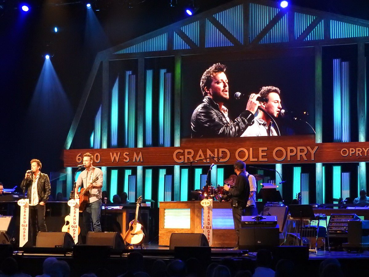 pjt0212's tweet photo. Loved seeing @loveandtheft play at @opry #whiskeyonmybreath #opry #killerharmonies #countrymusic https://t.co/I2BDFx2Eq4