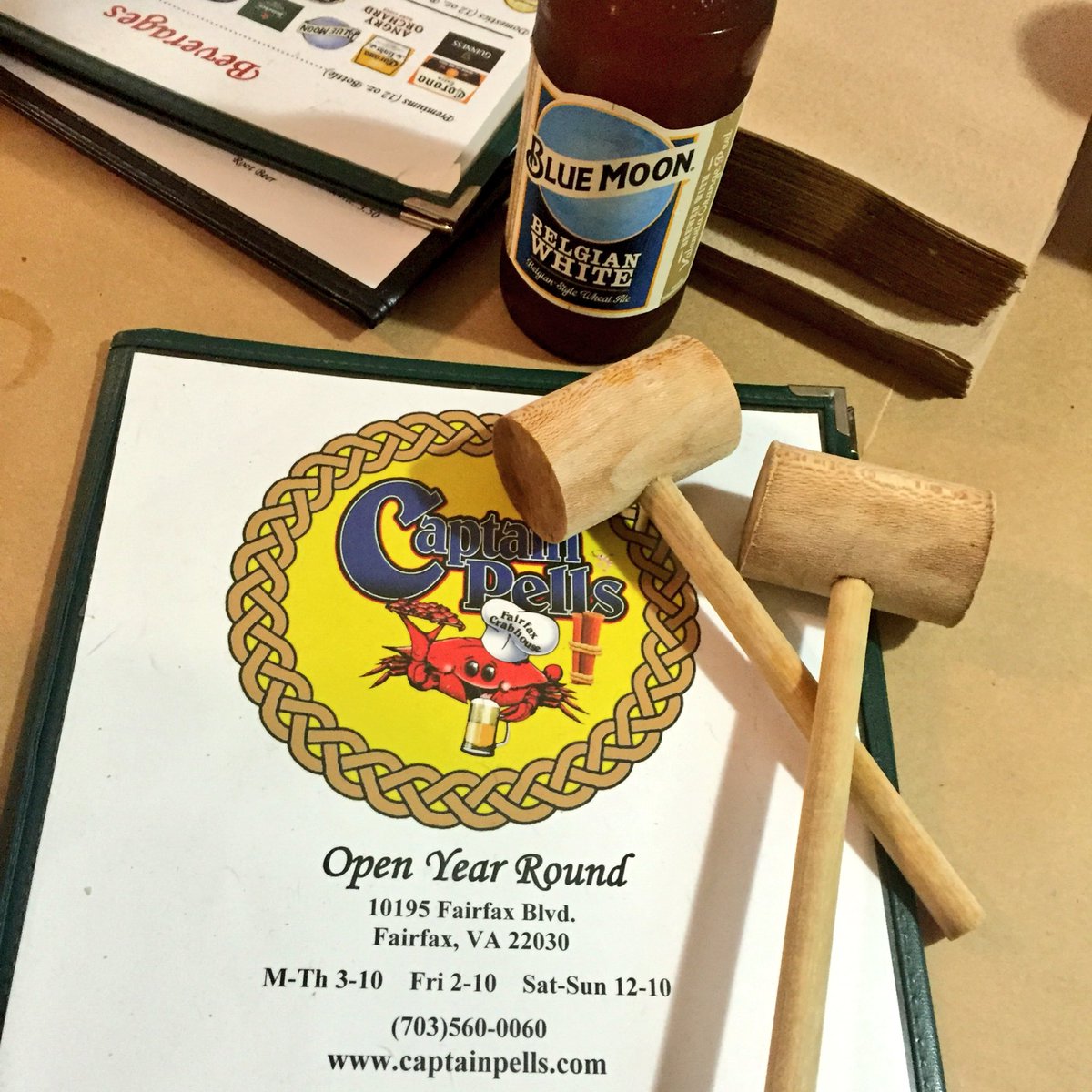 andreakhourypr's tweet photo. Is it summer yet? So ready to get my hands dirty @CaptainPells #fairfax #crabhouse #diningdc @VisitFairfax https://t.co/k3i7FDChIO