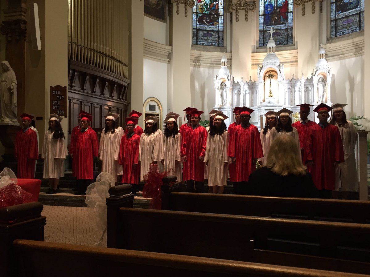 MrDensingTweets's tweet photo. Congratulations Saint Al's Class of 2016! https://t.co/KV13c5aHHT