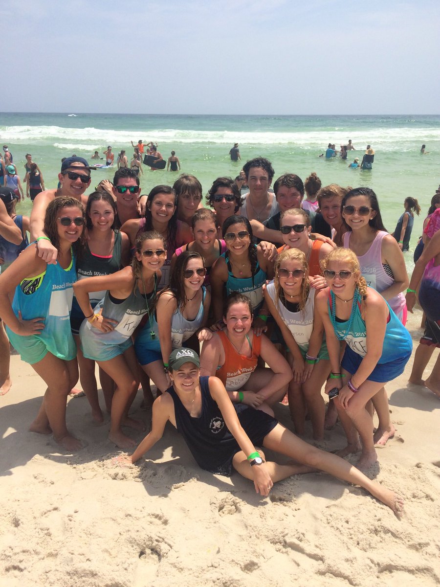 HalseyTay's tweet photo. Thank you #beachwk2016 for these precious people & for revealing God's great love like never before💛🌊☀️ https://t.co/2bEbHNLX8c