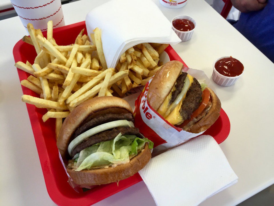 Oregonian's tweet photo. In-N-Out Burger confirms Grants Pass location, groundbreaking scheduled for 2017 https://t.co/QRGknUgQ6s https://t.co/QDtTs0IO4K