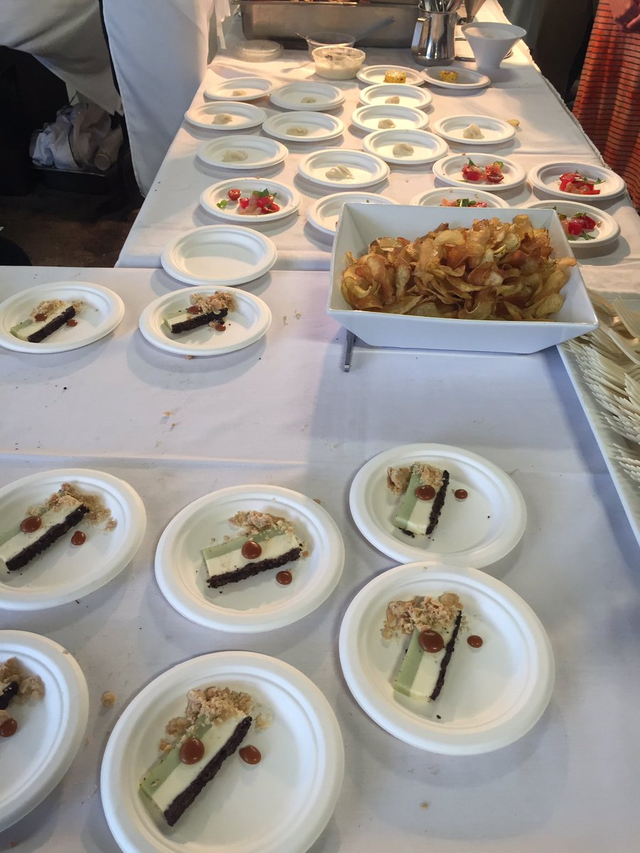 YXEZF's tweet photo. And more!!!! Our chefs have really outdone themselves this year! The good is DELICIOUS here at #zoogala #yxe https://t.co/CBW9BLX7v8