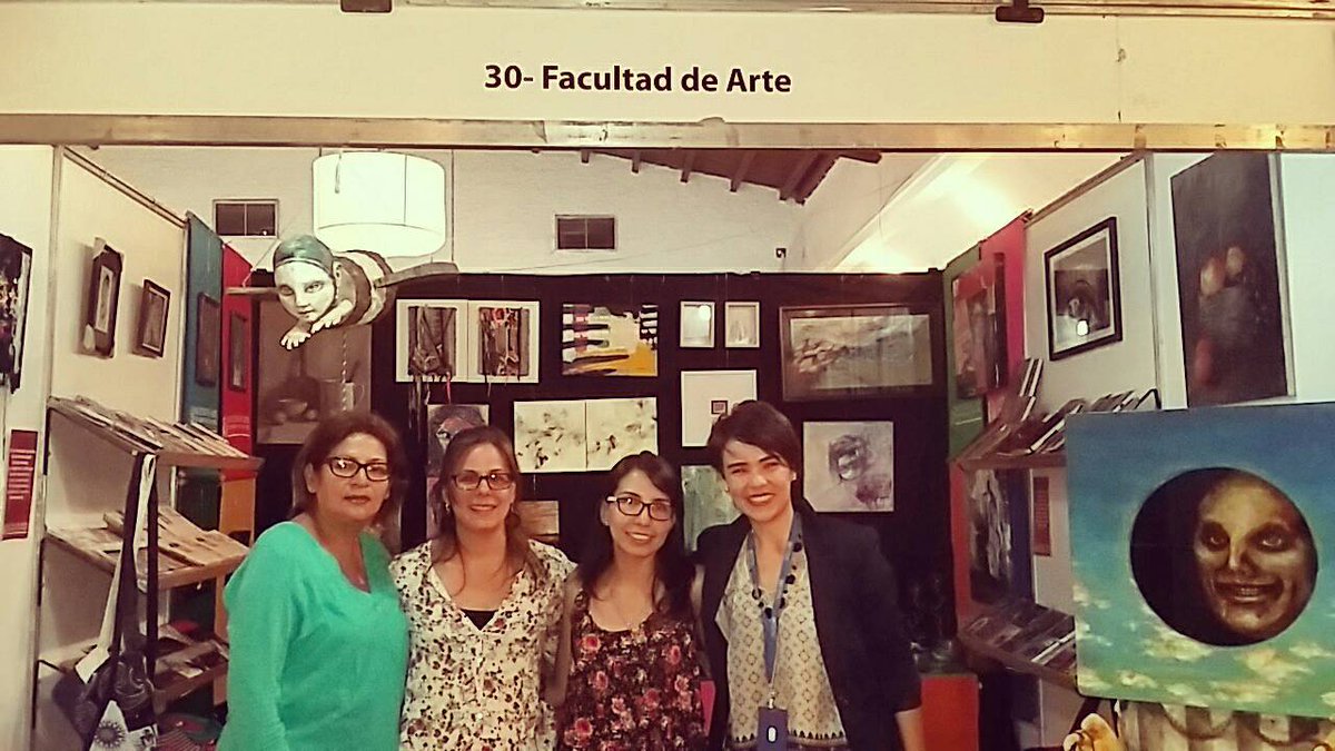 extensionarte's tweet photo. Equipo de #ExtensionArte. Listas y presentes en la #filu2016 visitanos en el stand #30. @filumerida @facuarteula https://t.co/c6oVp5Kpdk
