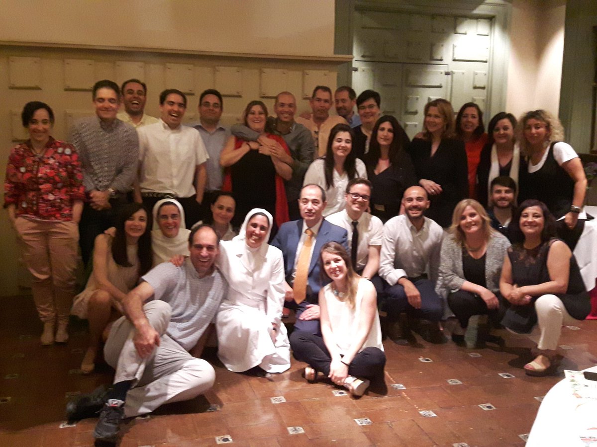 MontseSilva13's tweet photo. Despedida Máster "Especialista en Dirección de Centros Educativas Concertados"  #diasinolvidables #genteespecial https://t.co/XLtcES5Ct9