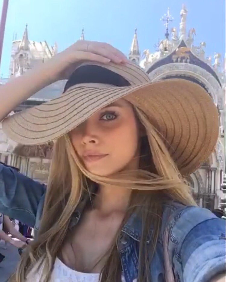 #Windblown in #Venice yesterday☀️ #Snapchat: Emily-Maddison #BasilicaDiSanMarco #Wanderer #GreatBigWorld