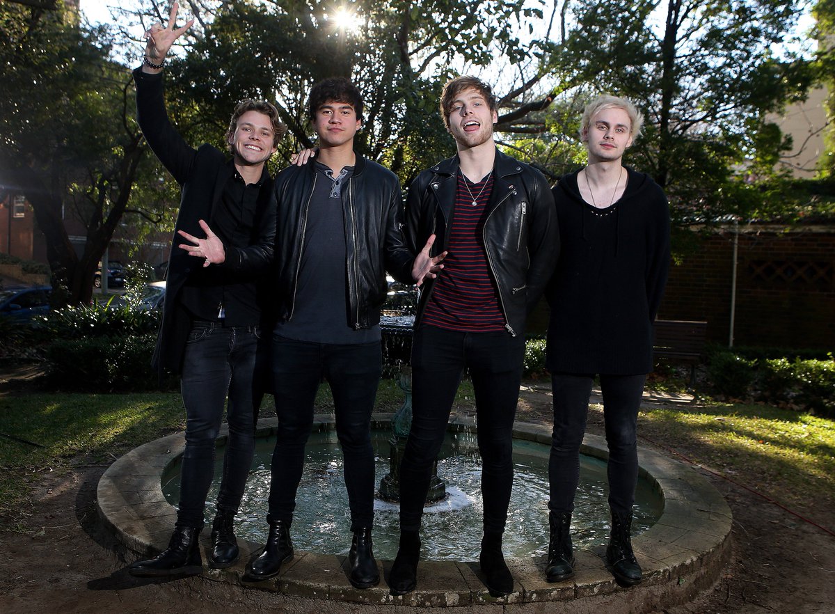 5SOSLocate's tweet photo. 5SOS at the Beat the Mitey Drum Event https://t.co/M67hOrJgJC
