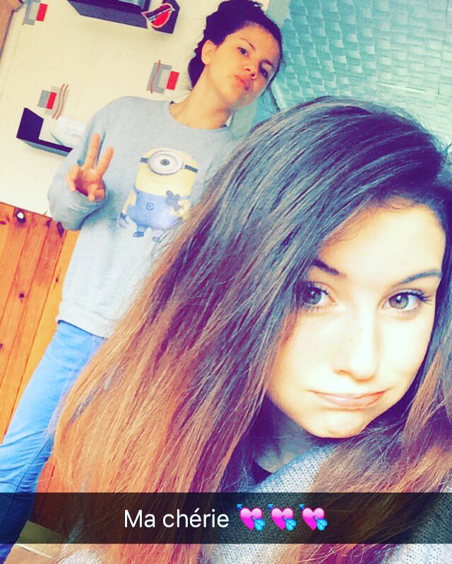 nicolegardinal2's tweet photo. sa m'a pris une minute pour te remarquer une heure pour t'apprécier et j'aurais besoins de tout ma vie pour t'oublié https://t.co/4MC5kYEpvI