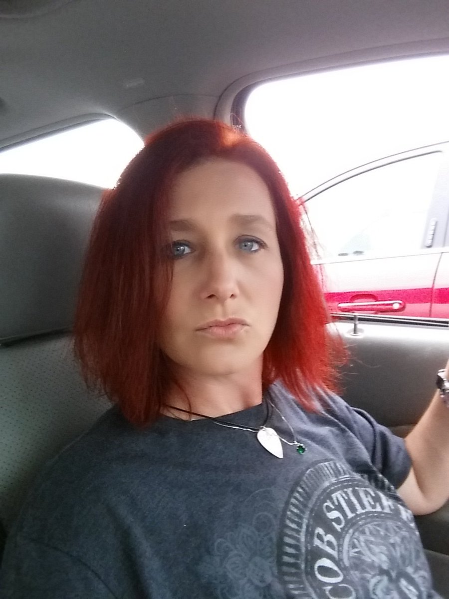 karij333's tweet image. New hair color... #itsbright #IllGetUsedToIt