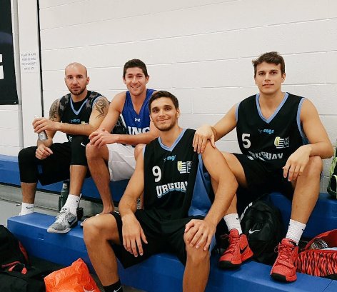 Goes y Aguada juntos x la celeste.  Acosta y Vázquez del misionero y Panchi e Iglesias del aguatero vía <a href="/AleAcosta89/">Alejandro Acosta</a>