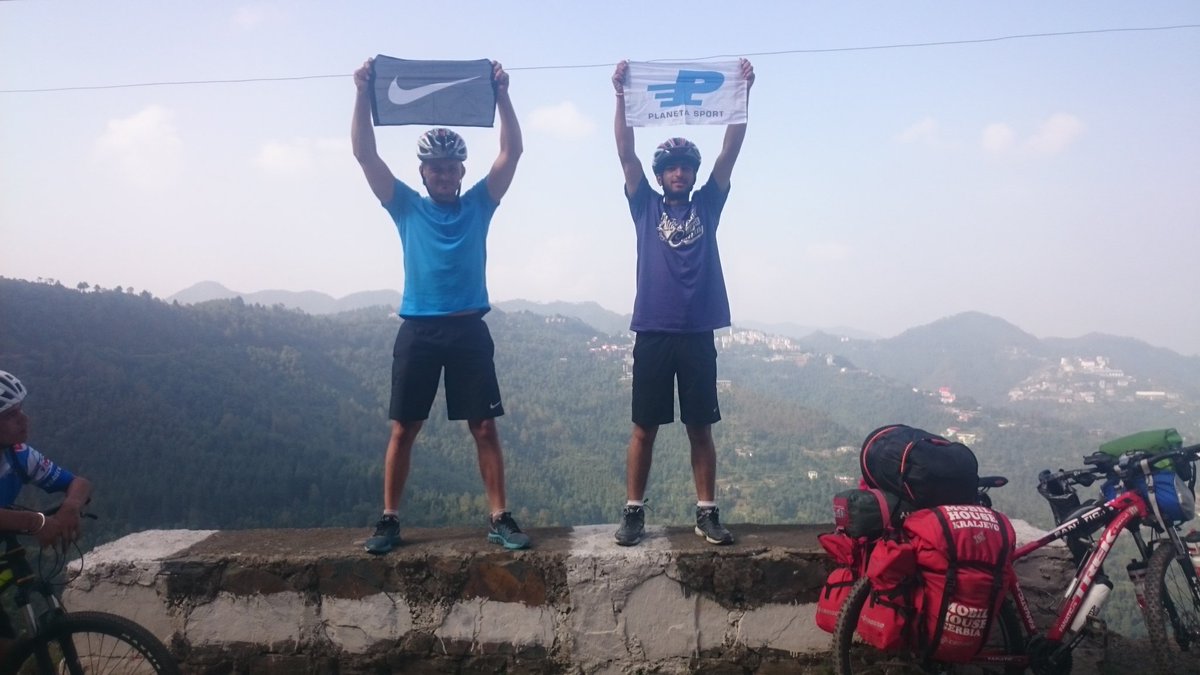 DraganSibalic's tweet photo. Stigao u grad Shimla na obroncima Himalaja na 2000 m... https://t.co/htVAoV78IM