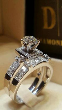 pinterest.com/phirenwomen/mo…