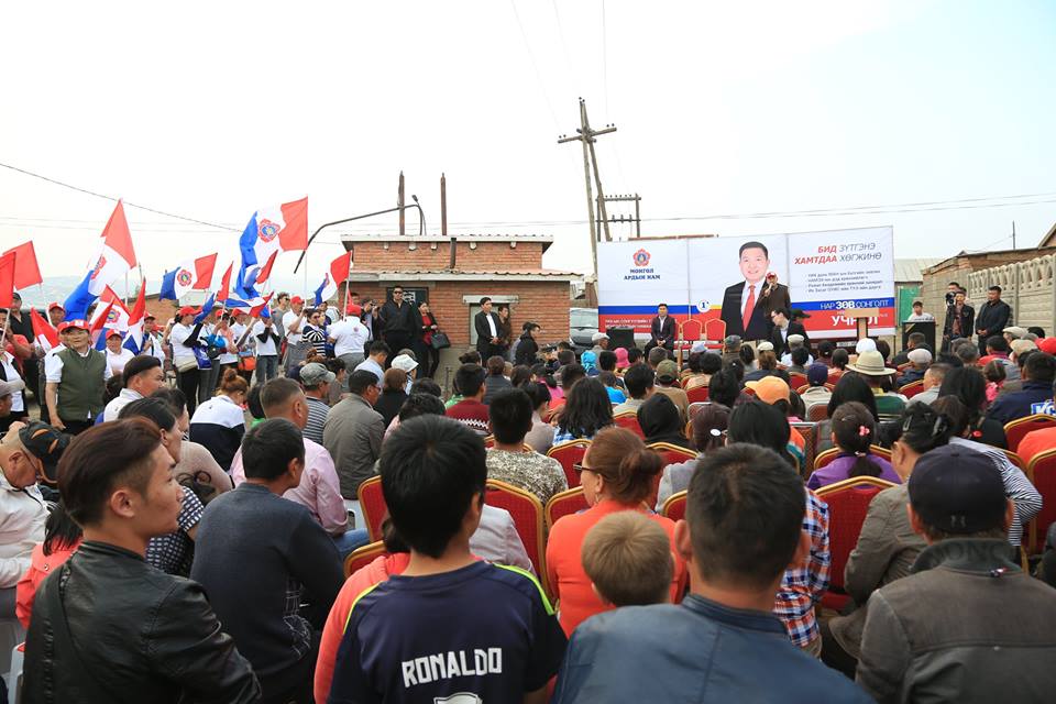 УИХ-ын Сонгуулийн 72 дугаар тойргийн иргэд хөдөлмөрчидтэй уулзалт хийж санаа бодлоо солилцлоо.