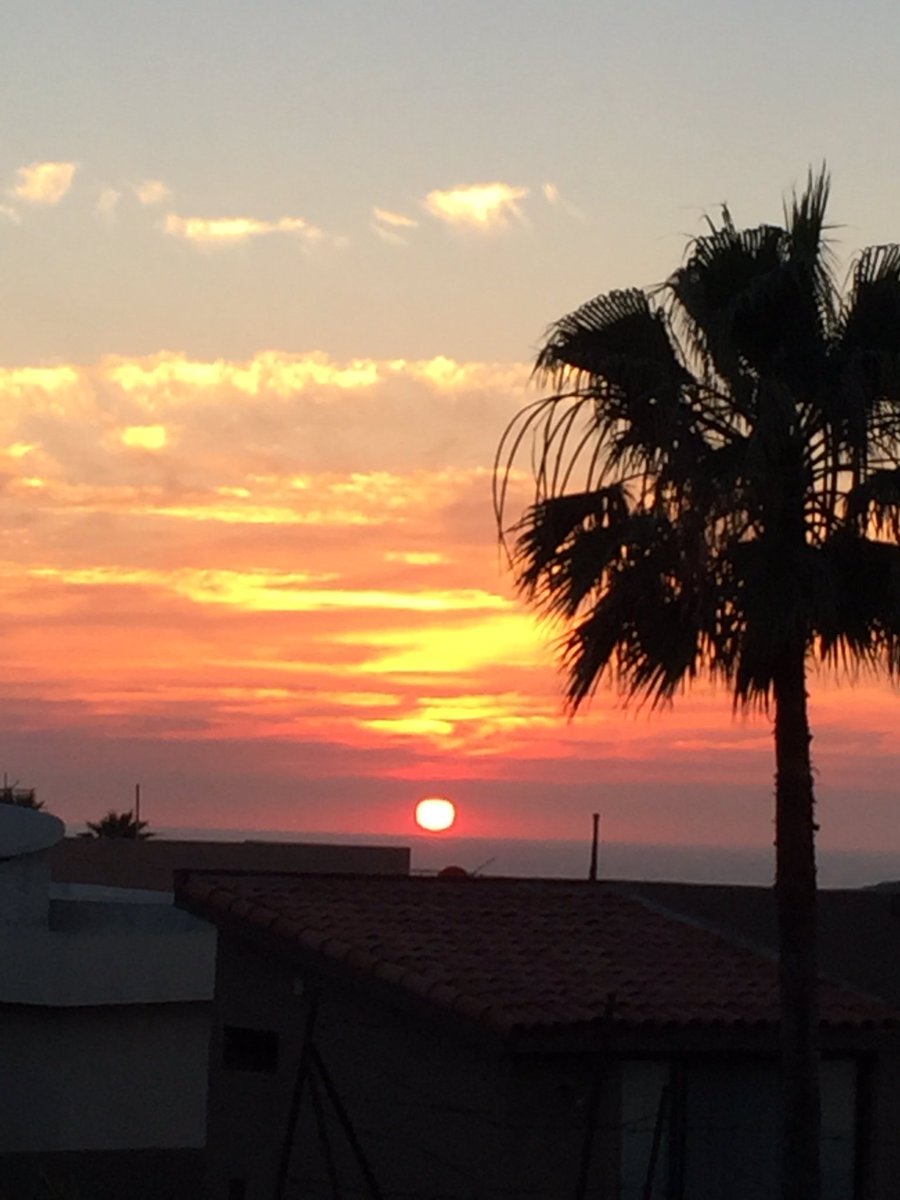 aLocalGyro's tweet image. Friday Night in Baja. #Mexico