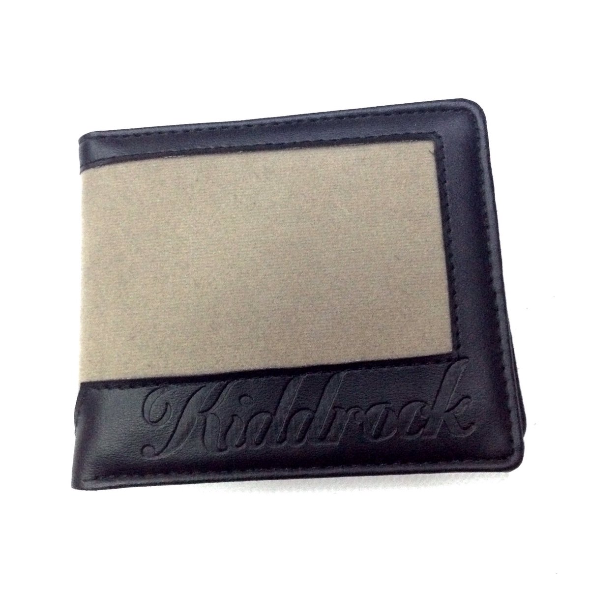 BUZZCAMP > Kiddrock | 80.000
For ORDER:

TLP / SMS / WA : 089630566665