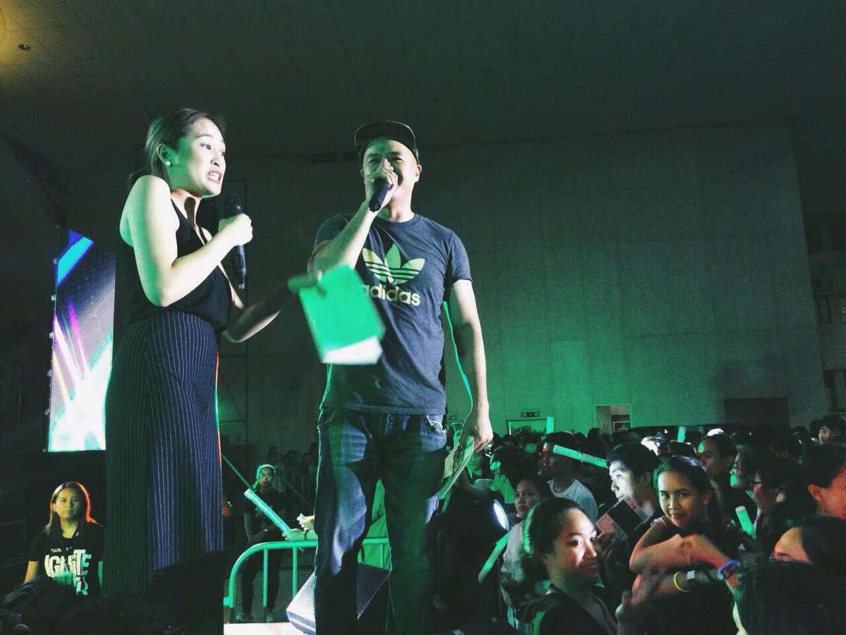 tanyazialcita's tweet photo. Thank you for having me and Rico emcee your Culminating Night, DLSU! It was definitely YOUR show 💚 #UnivWeek2016 https://t.co/6VSiYBJH8c