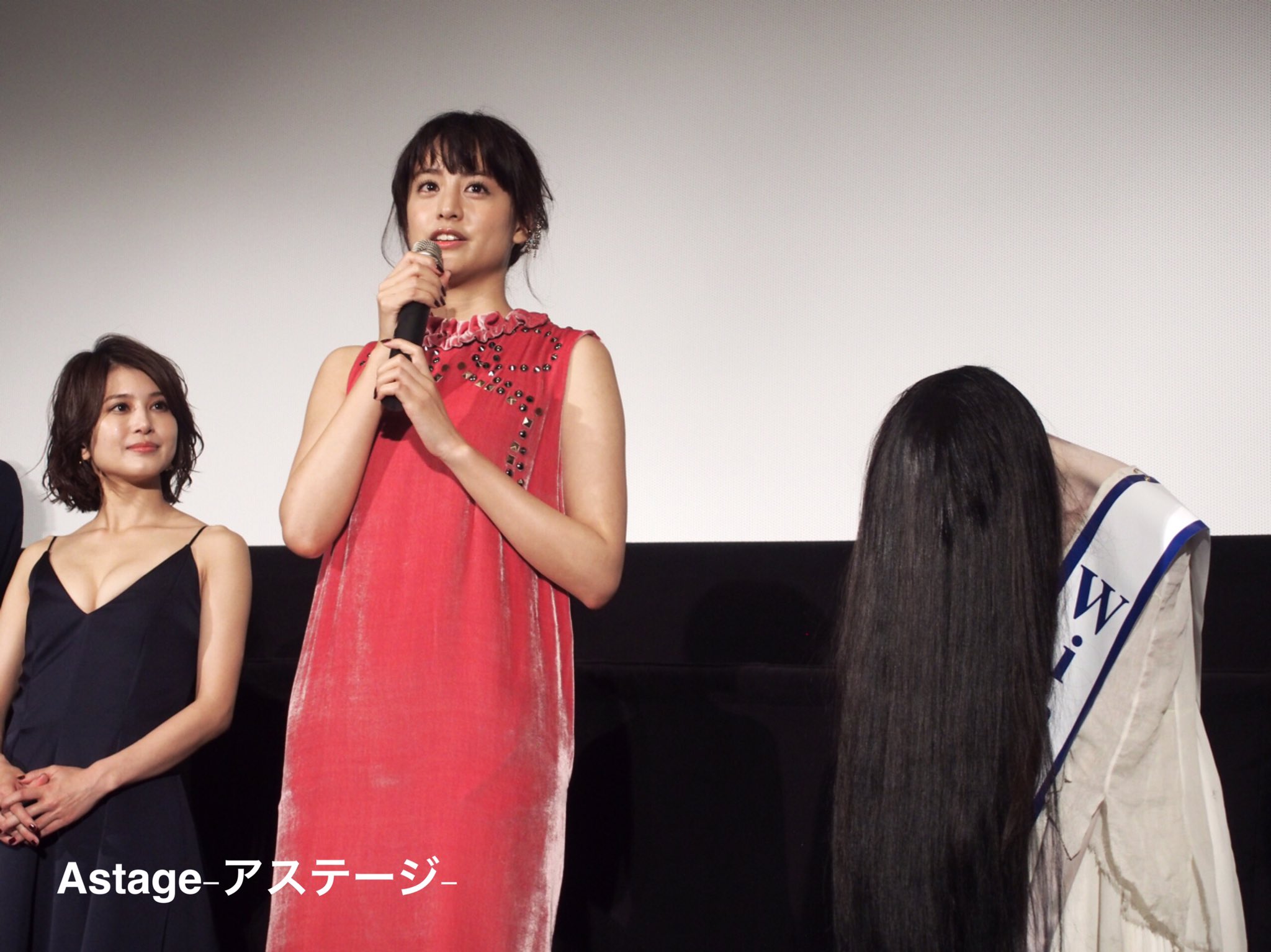 Astage アステージ 映画 貞子vs伽椰子 の初日舞台挨拶に 山本美月 玉城ティナ 佐津川愛美 安藤政信らキャスト陣が勢揃い 総選恐 の栄冠は貞子に 負けた伽椰子は渋谷でゴミ拾いを 伽椰子が大きく成長して嬉しい と安藤さん しみじみ 全国