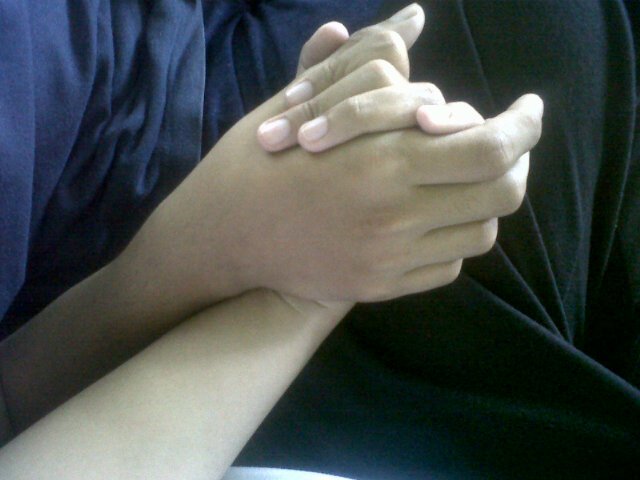 semoga semua masalah yang kita hadapi bukan akan menjauhkan hubungan kita melainkan semakin mendekatkan kita .