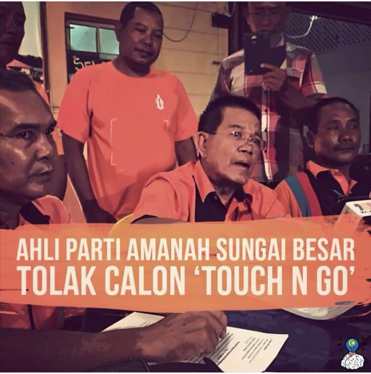 omansuhaimi's tweet photo. Lepas tu masuk lorong TnGo, tak topup. Kan dah menyusahkan orang lain..
#whypakatan https://t.co/wxS3o5ddAh