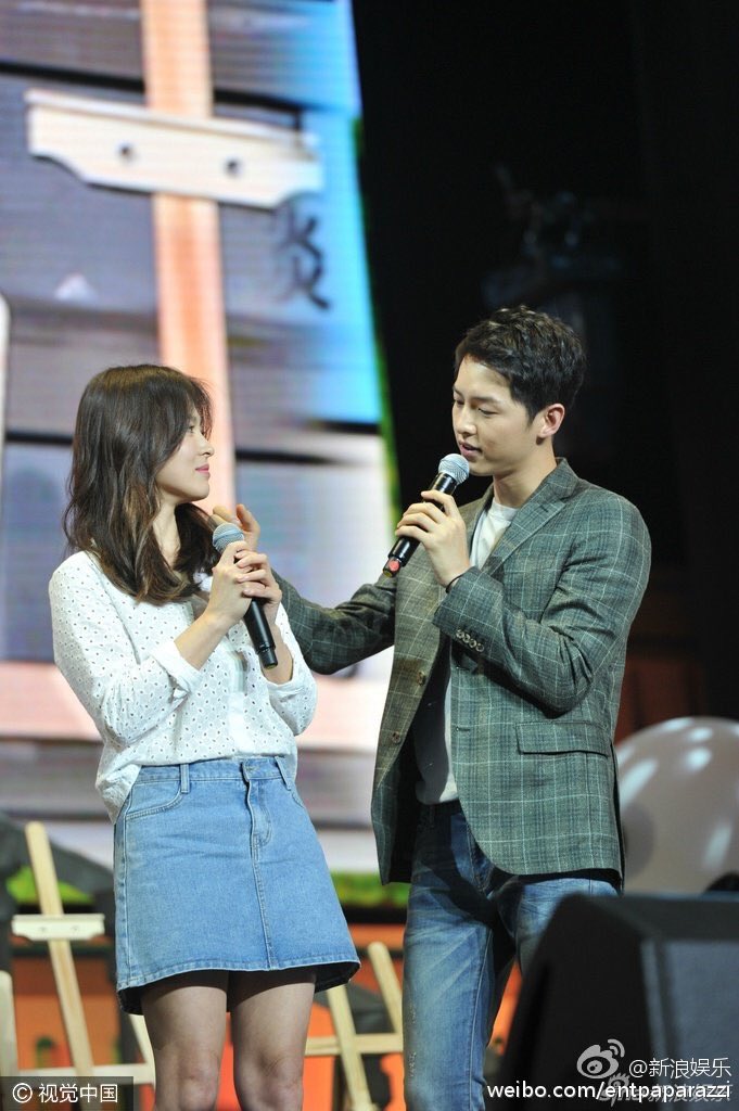 LusiChengYao's tweet photo. บอกชั้นทีนี้งานมีตลุงใช่ไหม ชั้นนึกว่างานแต่ง หวานอะไรเบอร์น้านน😍🙈😍 #SongSongCouple https://t.co/v0eP4AVbQ1