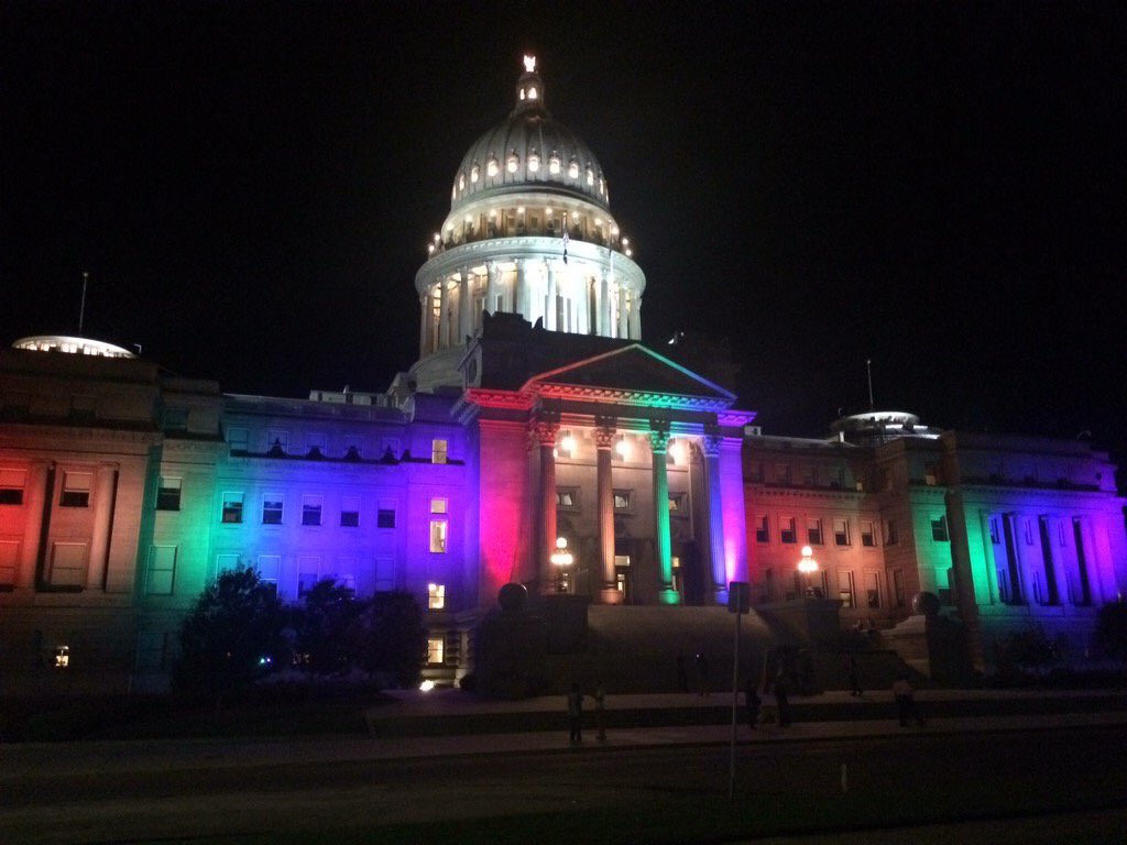 The Capitol building is lit up for Boise Pridefest this weekend. 🌈 Photo: Emily Walton