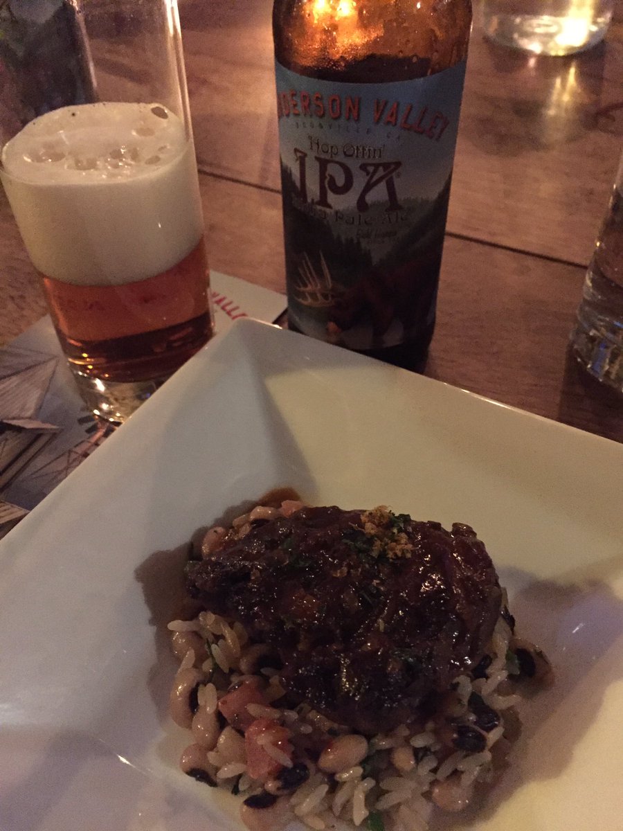 charlieroc111's tweet photo. Tks to #RestaurantGoodLuck owners and staff, guests and @thesportsmaj for another grand @avbc beer dinner #RRBW #ROC https://t.co/2d9wSMKe5i