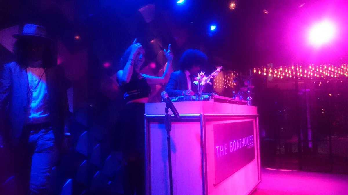 FloorJaxx @ #TheBoathouse bij het bedrijfsfeest van Ernst&amp;Young #businessparty #floorjaxx #dj #sax #vocals