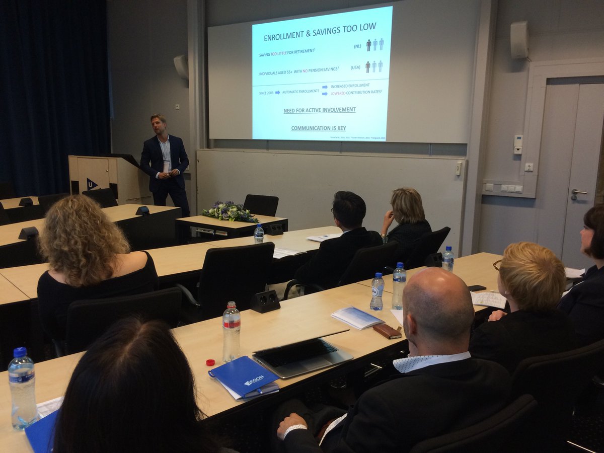 GabyOdekerken's tweet photo. Pieter Verhallen's talk on pension communication #SERVSIG2016, chaired by Mary Jo Bitner https://t.co/RYUJ5XFR63