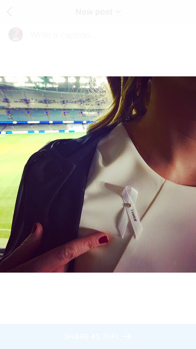 .<a href="/SamJaneLane/">Sam Lane</a> raising awareness  <a href="/WhiteRibbonAust/">White Ribbon Aus</a> to stop violence against women #StandUp #Speakout #AFLDogsCats