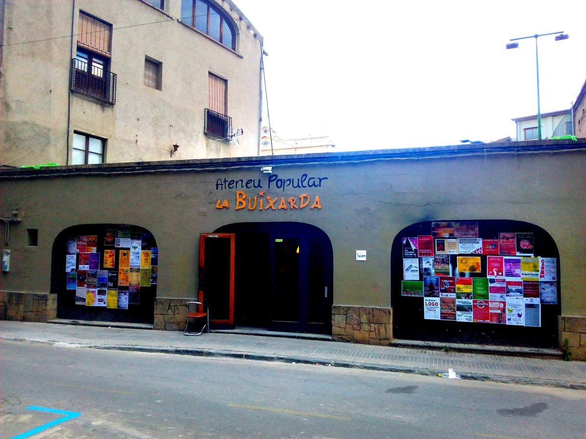 Atenció!!! Davant la previsió de pluja, TOTS els actes d'avui els farem a dins de la Buixarda.