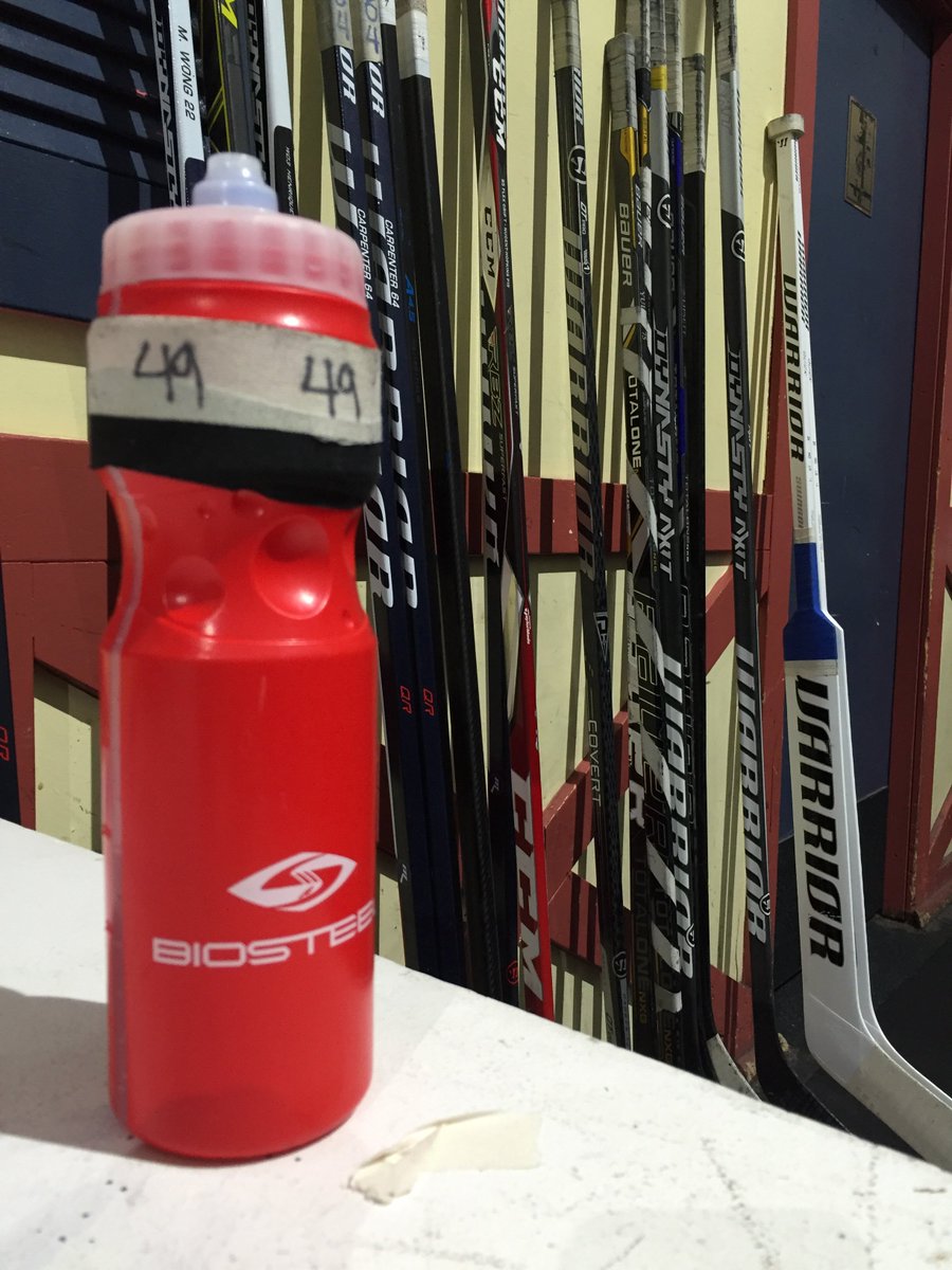 melbourneice's tweet photo. @melbourneice  powered by  @BioSteelSports  #NewIceAge #AIHL #drinkthepink https://t.co/ZqaKA1LbQX