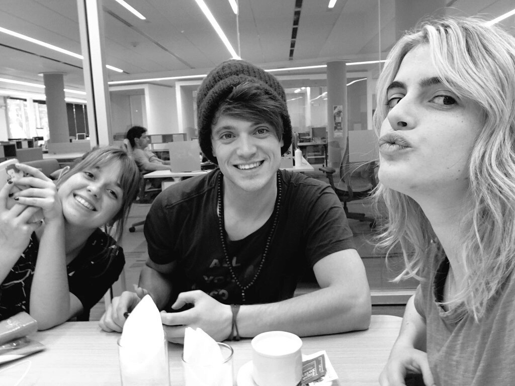 SoyLuna52's tweet photo. Jim jam et nico https://t.co/PpELpOA6AY